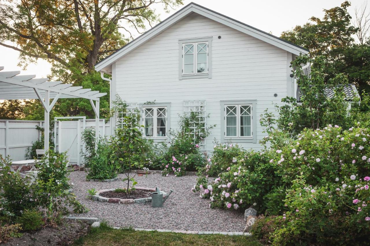 Vallby Cottage Enköping Esterno foto